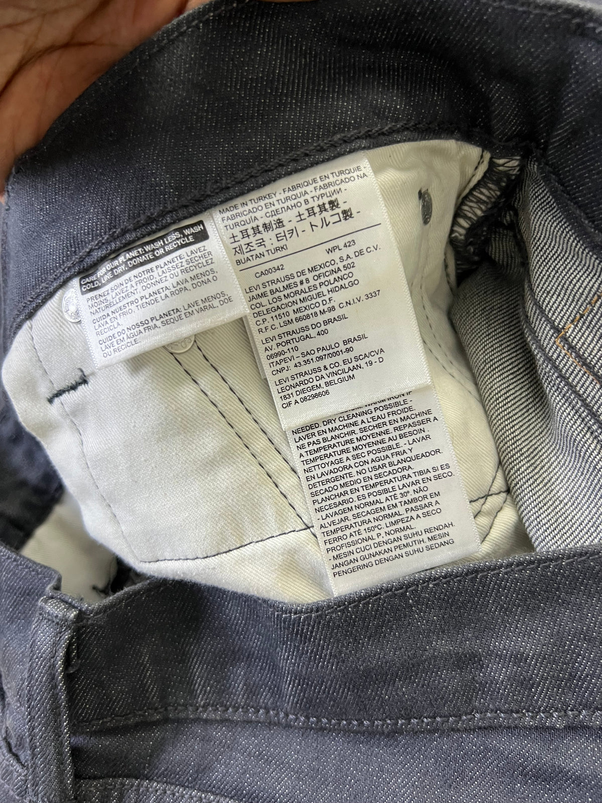 LEVI'S