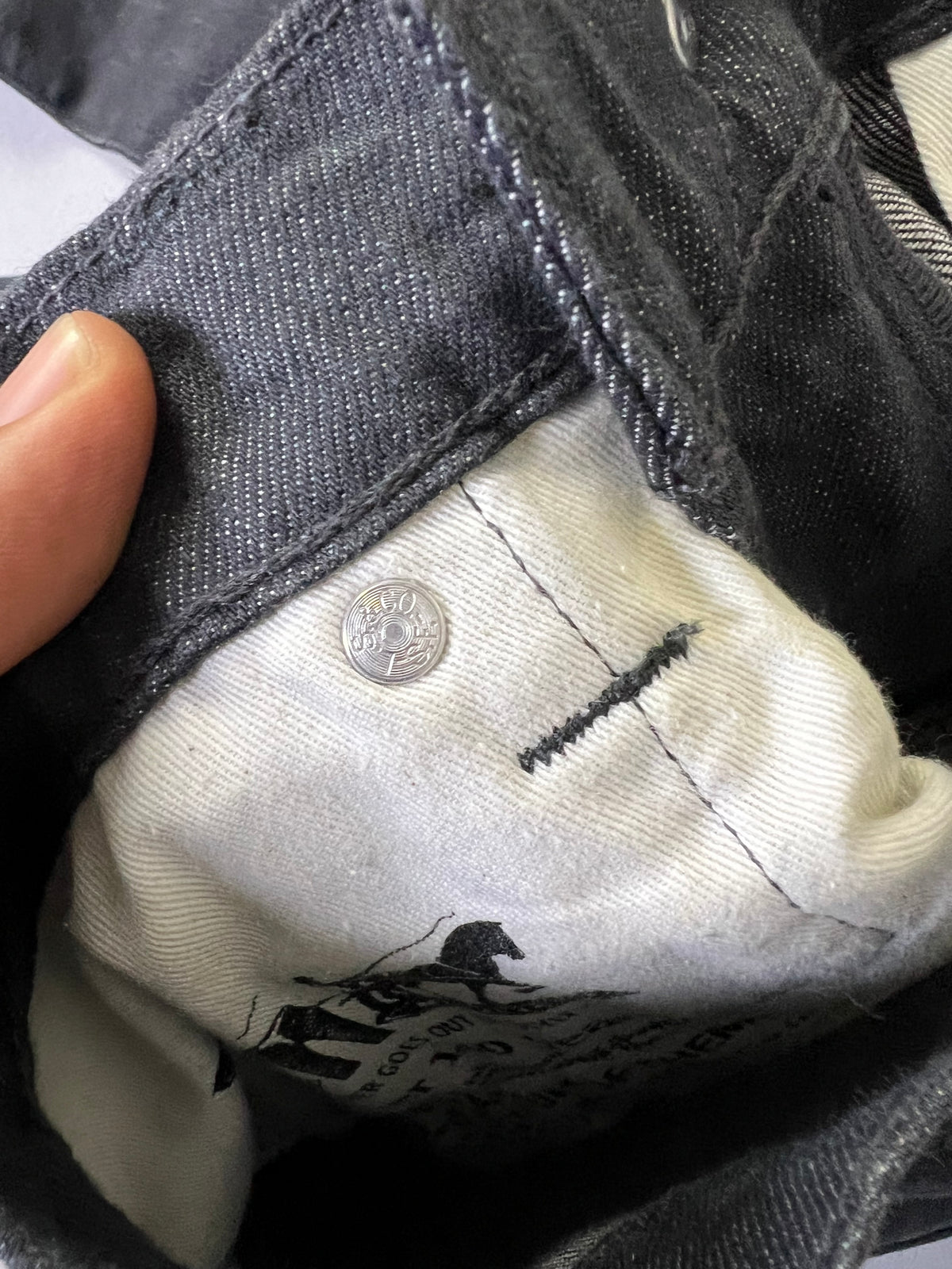 LEVI'S