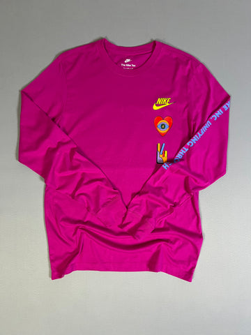 NIKE